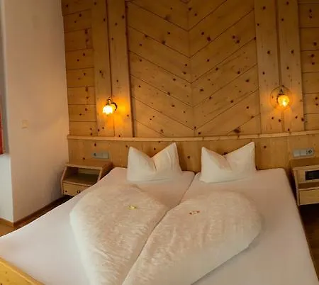 Garni Apart Elfriede Hotel Fiss