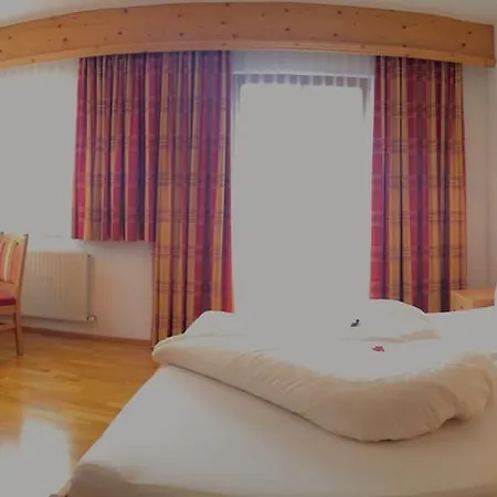 Szálloda Garni Apart Elfriede Fiss